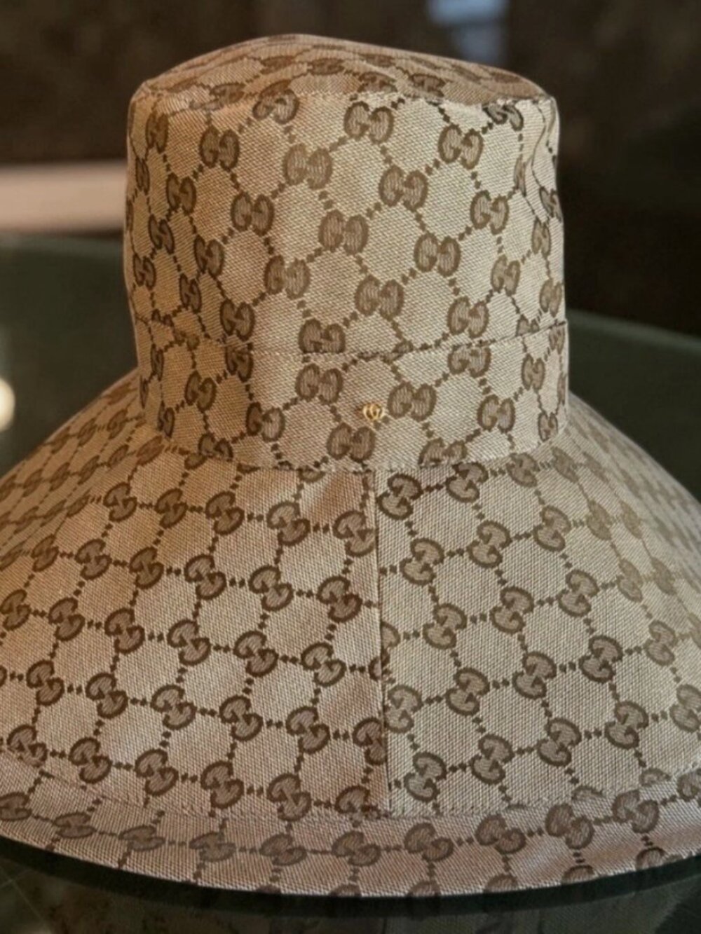 Gucci Beige GG Logo Wide-Brim Bucket Hat (Medium 57cm) - Picture 2 of 9